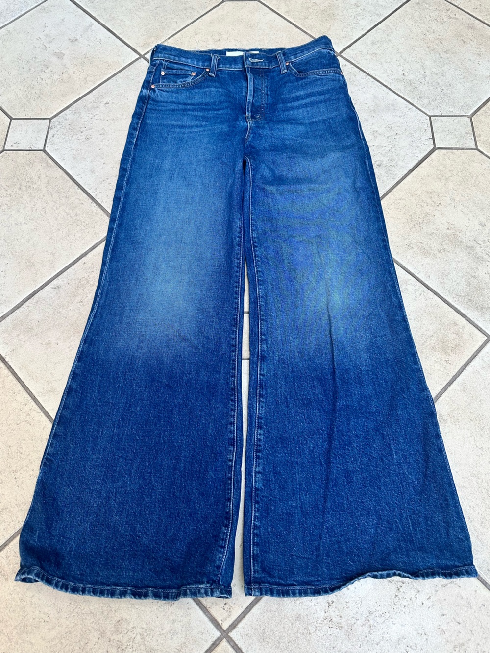 Mother The Tomcat Roller Skimp Jeans - Picture 3 of 8